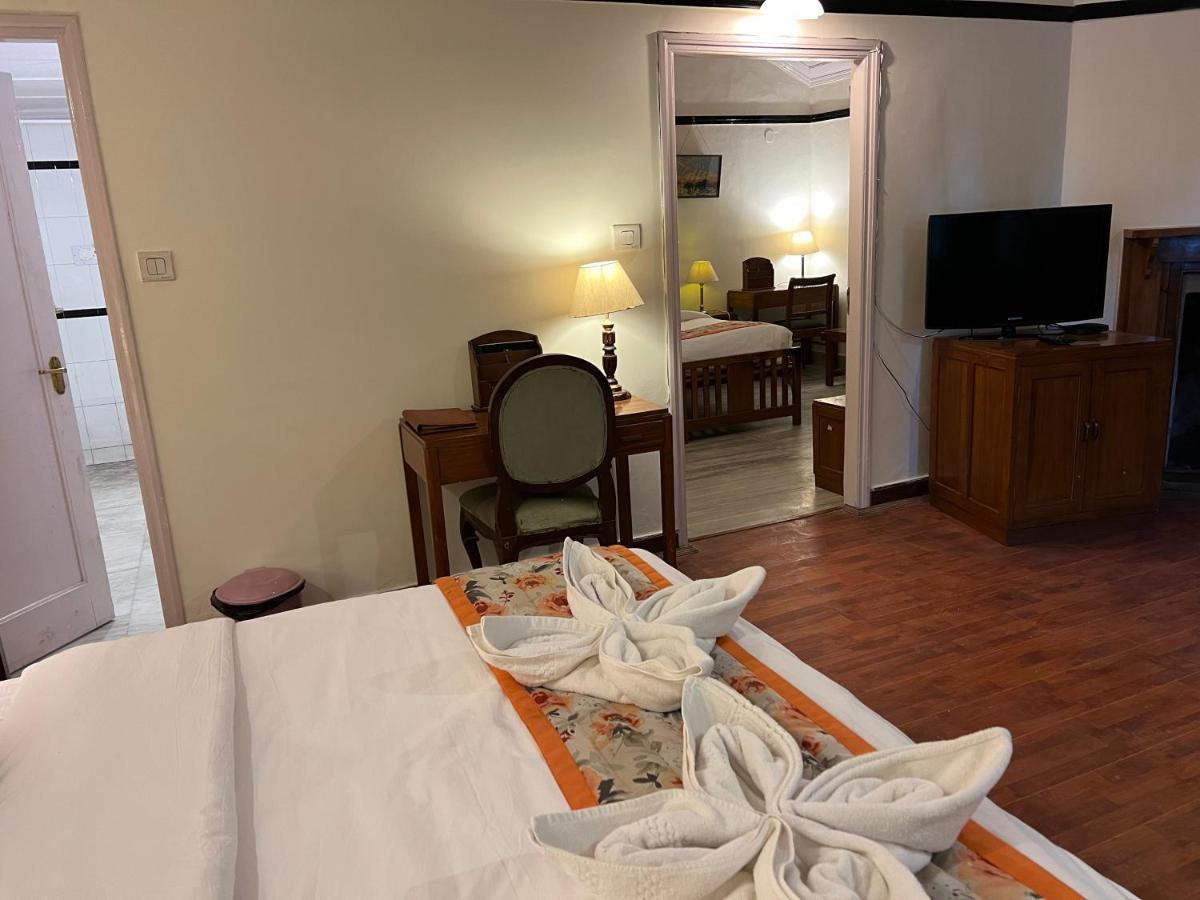 Hotel Woodpark Шімла Екстер'єр фото
