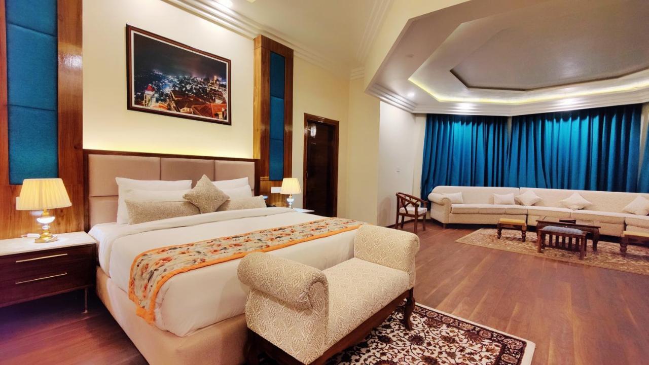 Hotel Woodpark Шімла Екстер'єр фото